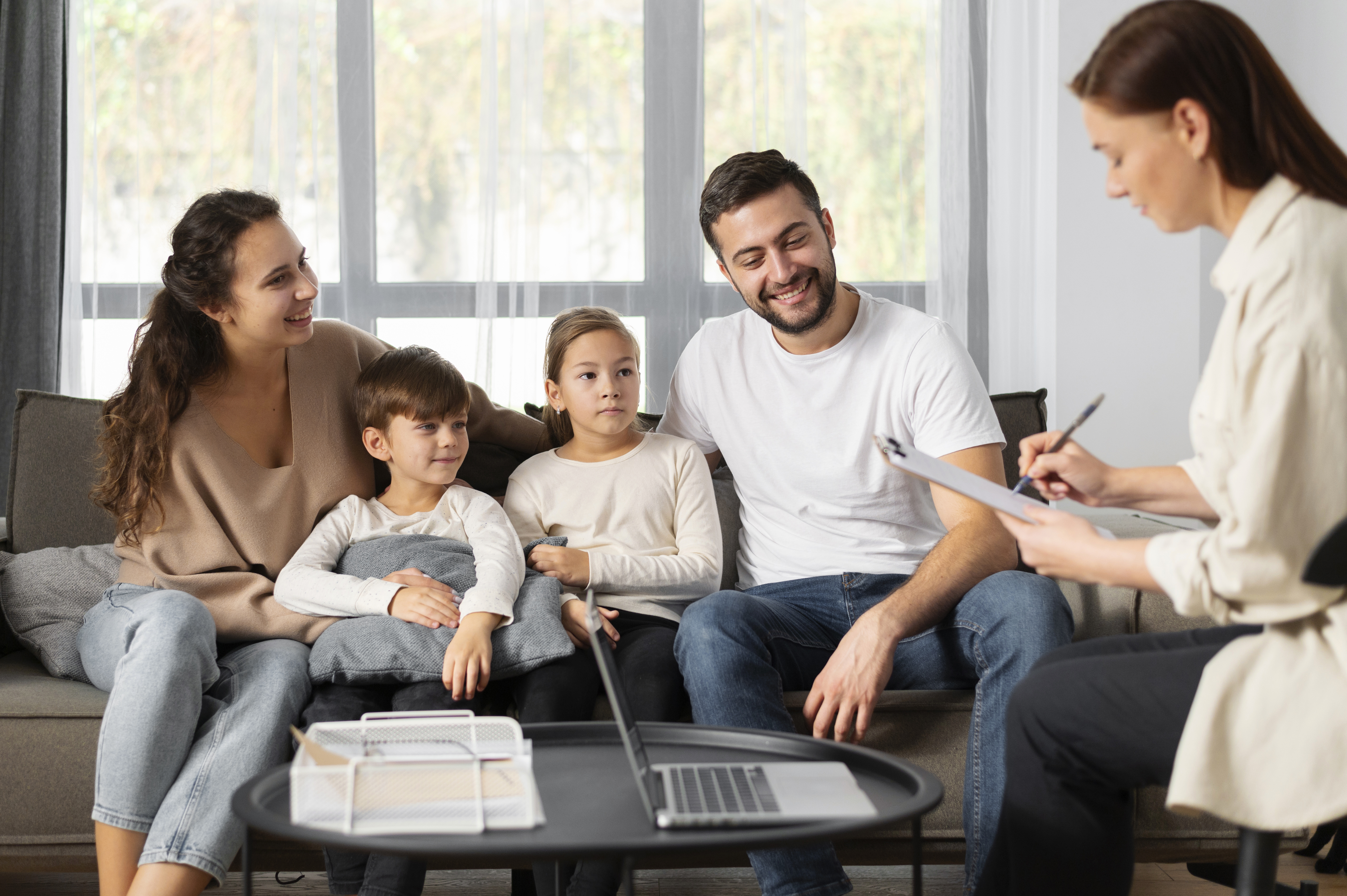 Florida family meeting with a licensed local advisor to review ACA subsidies