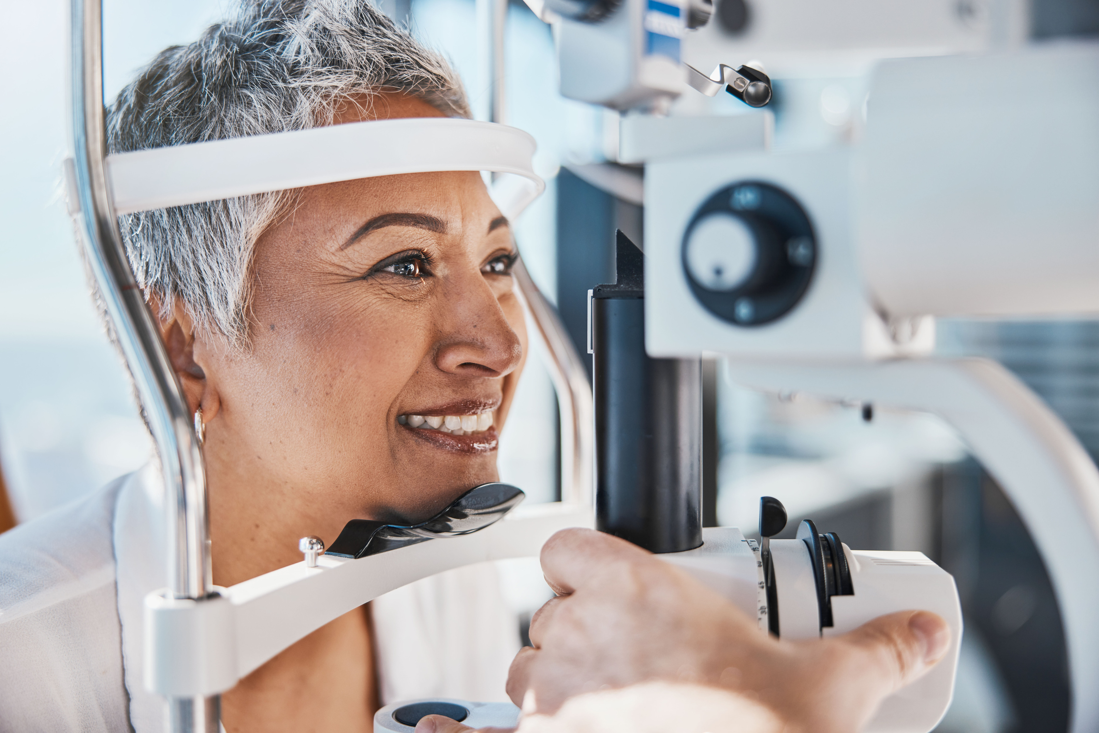 Eye exam at optometrist office in Florida